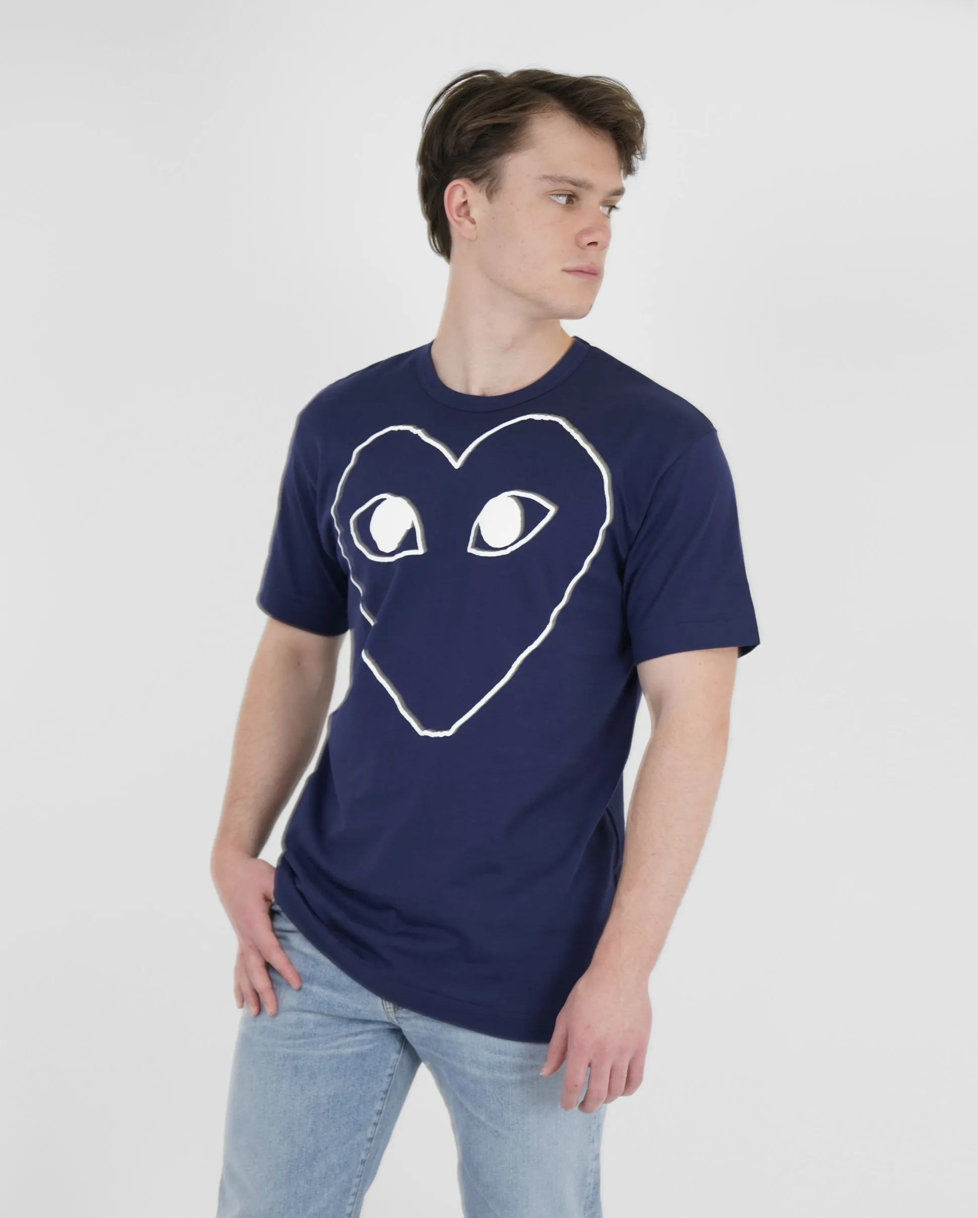 T182 WHITE HEART OUTLINE T-SHIRT / NAVY