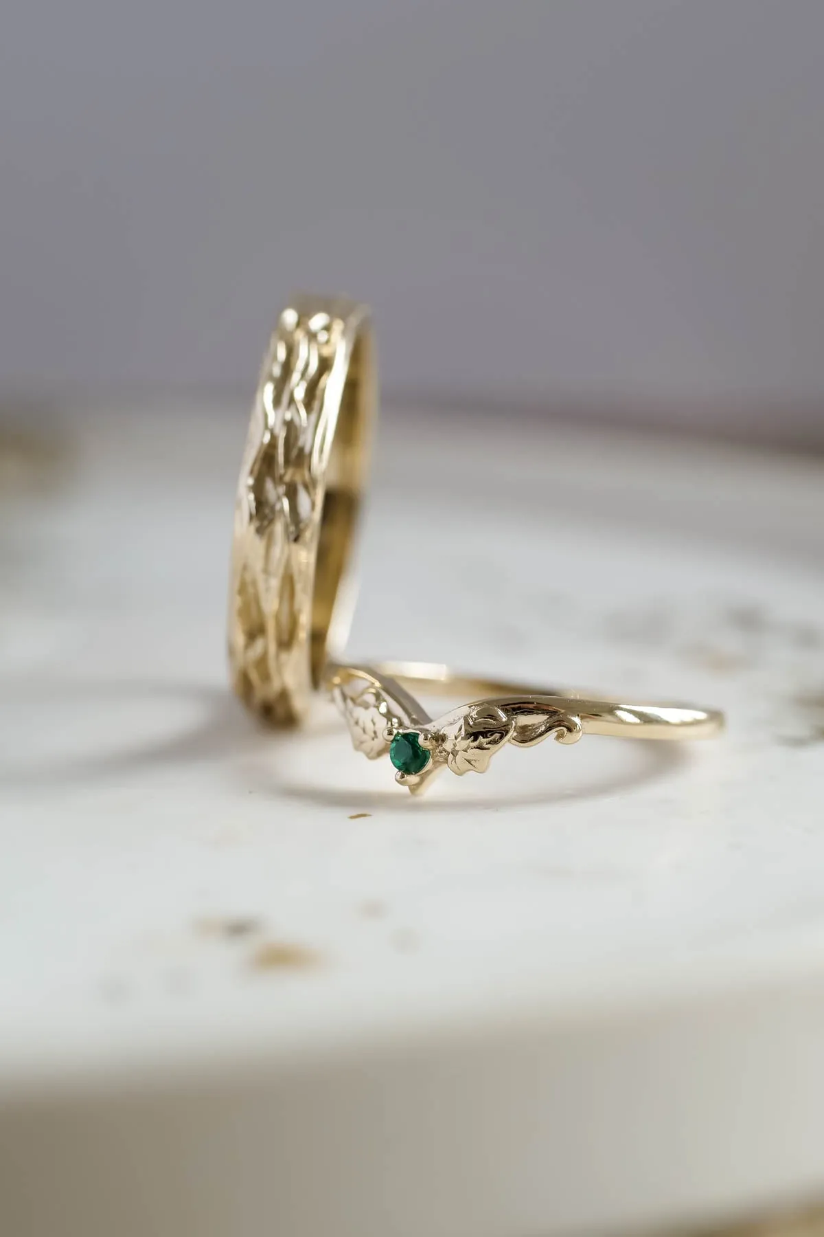 Wedding rings set for couple: gold wave ring for man, ivy leaves emerald ring for woman