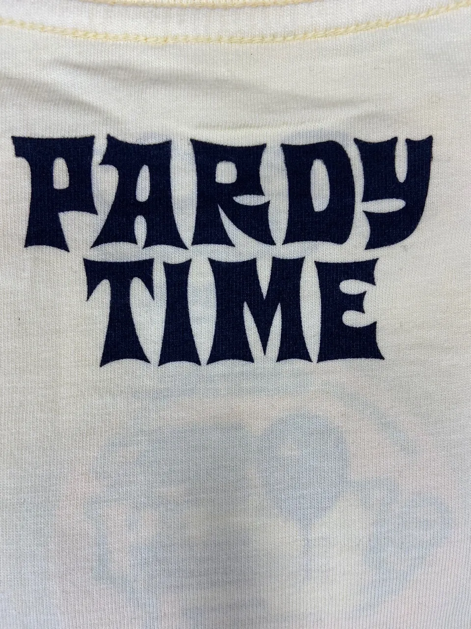 PARDY TIME Happy Valley Graphic T-Shirt