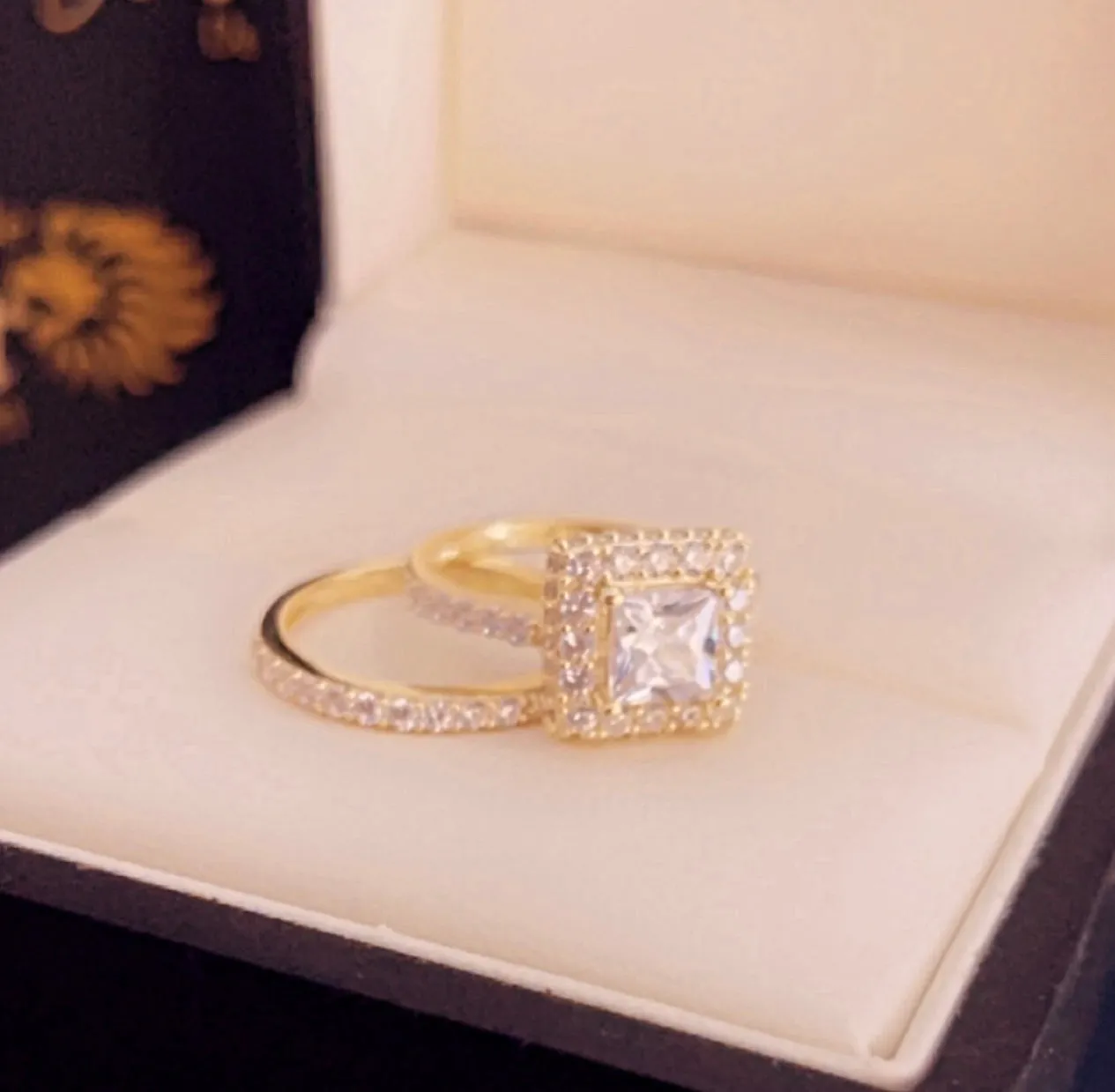 Sally wedding rings ZER037