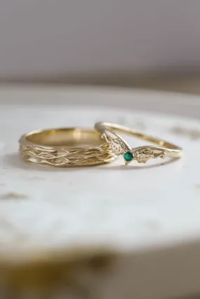 Wedding rings set for couple: gold wave ring for man, ivy leaves emerald ring for woman