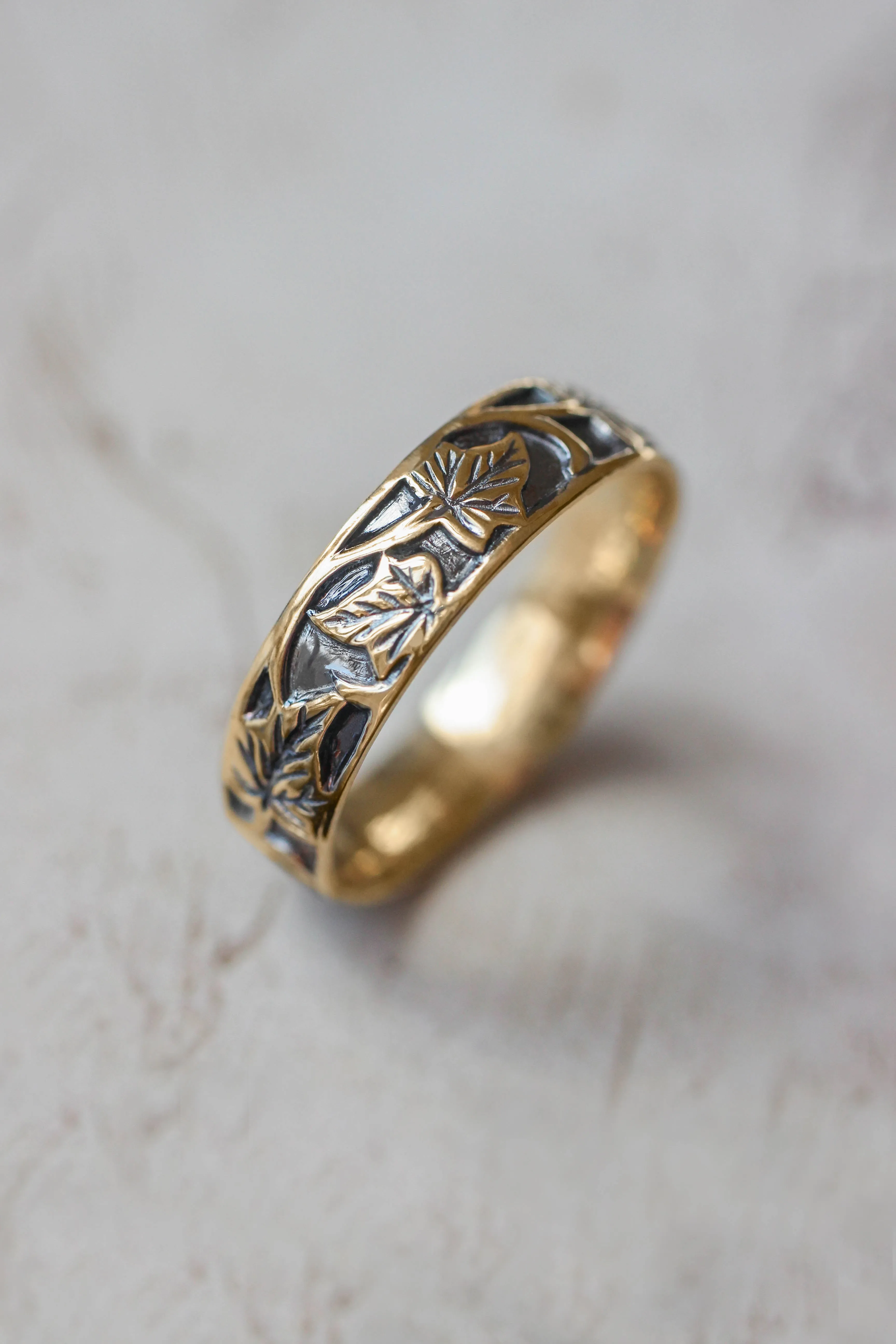 Gold ivy pattern wedding band, men's wedding band with leaf motif