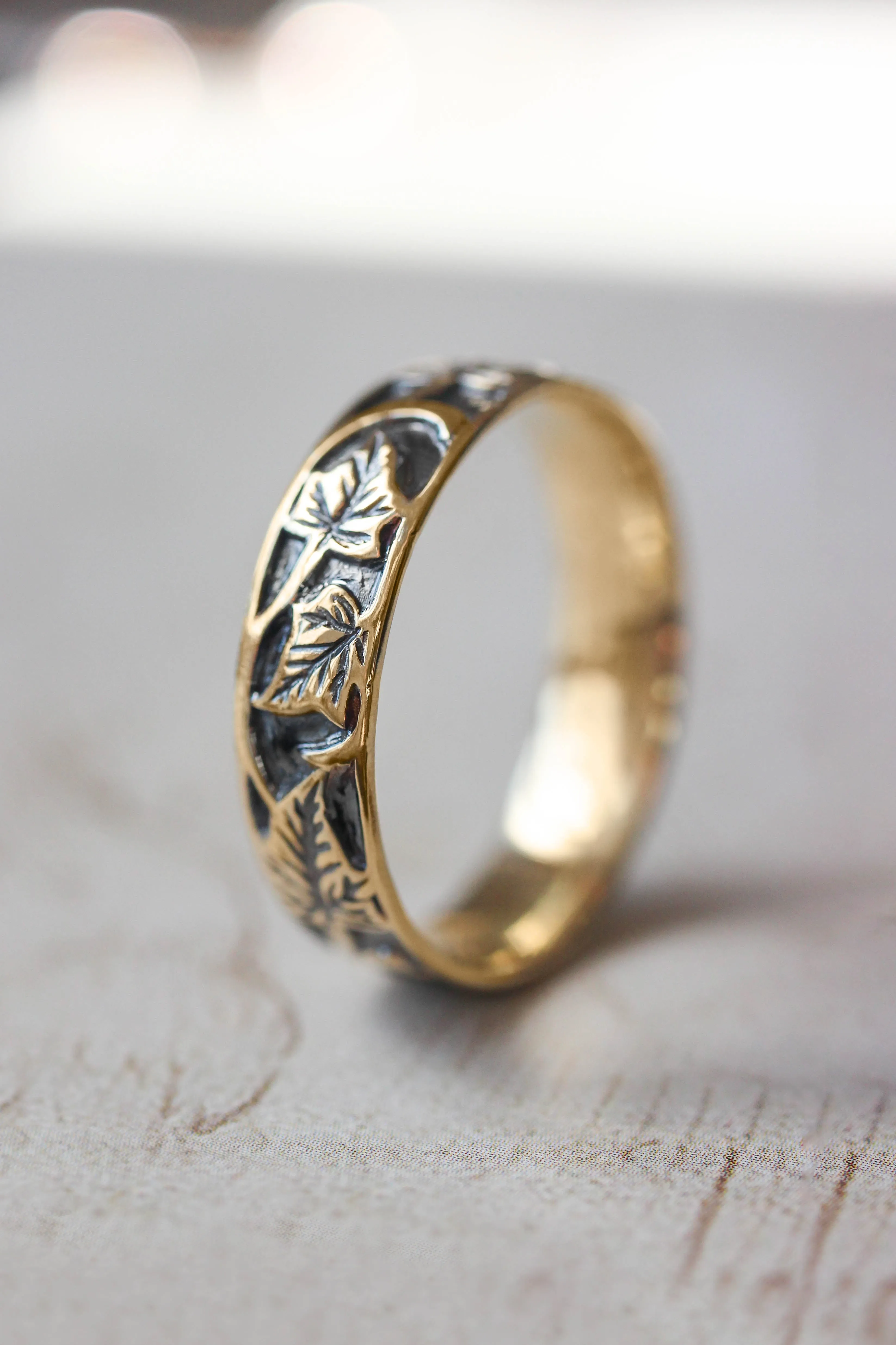 Gold ivy pattern wedding band, men's wedding band with leaf motif